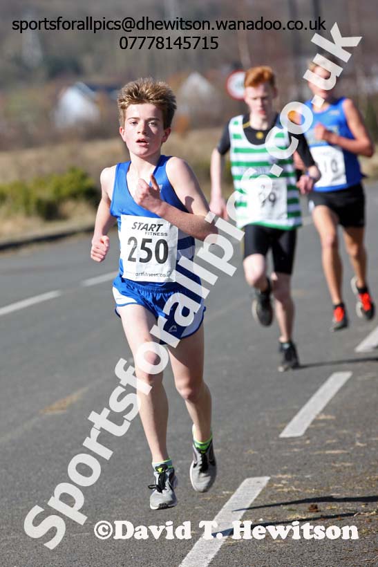 Under-15s boys and girls Elswick Harriers Good Friday Road Relays. Photo: David T. Hewitson/Sports for All Pics